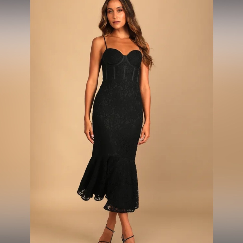 Lulus black laced dress